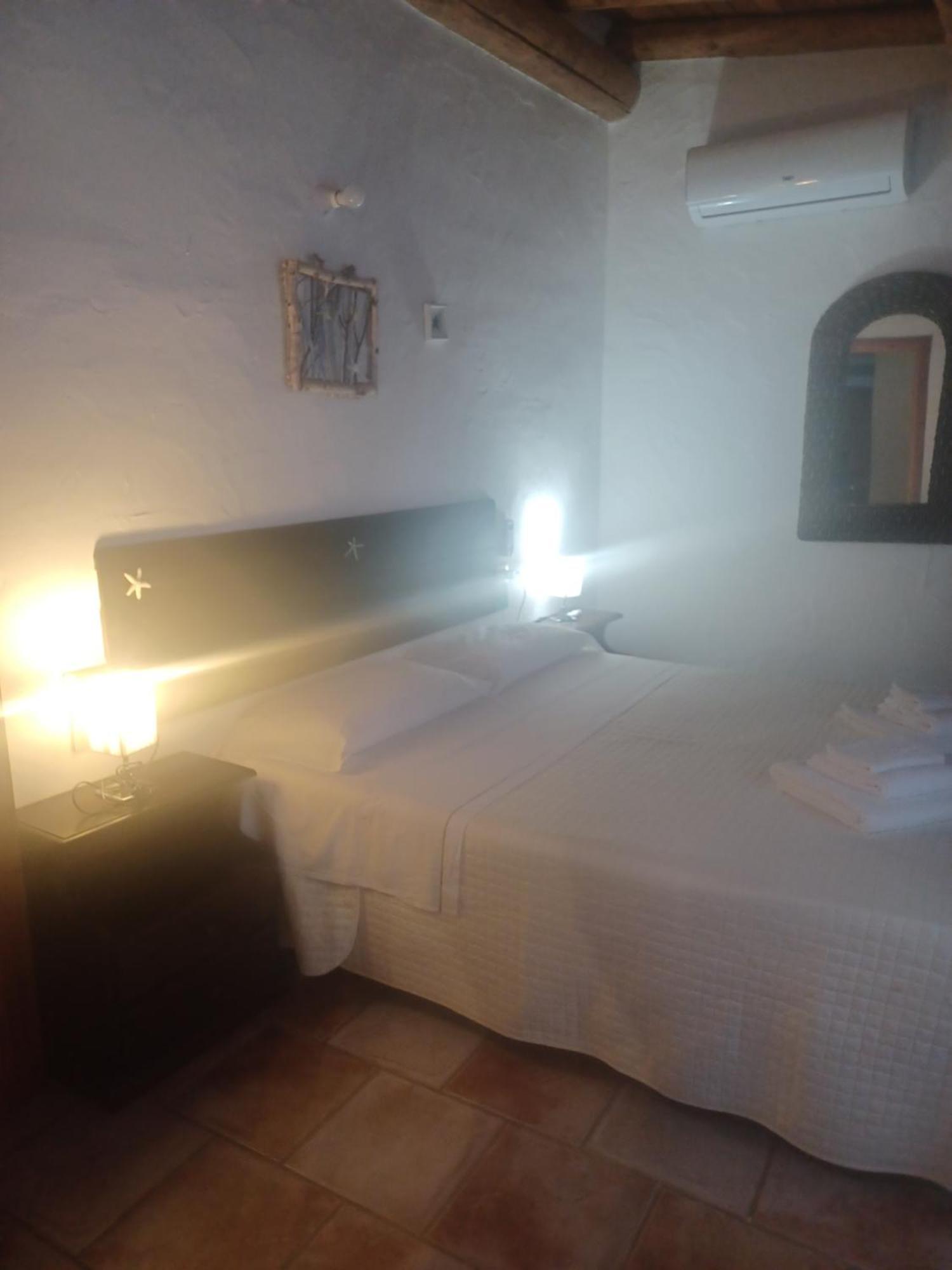 B&B Helios Il Tuo Relax In Sardegna San Teodoro  Eksteriør billede