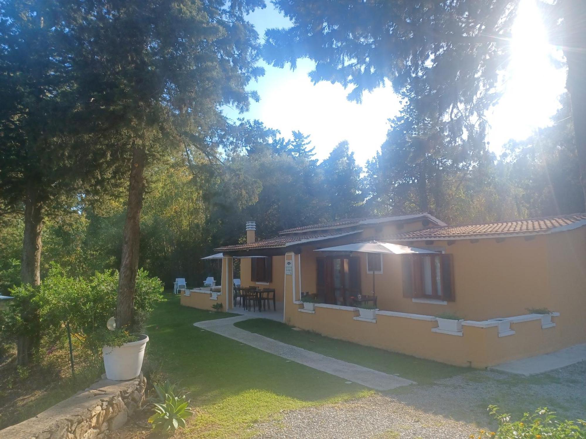 B&B Helios Il Tuo Relax In Sardegna San Teodoro  Eksteriør billede